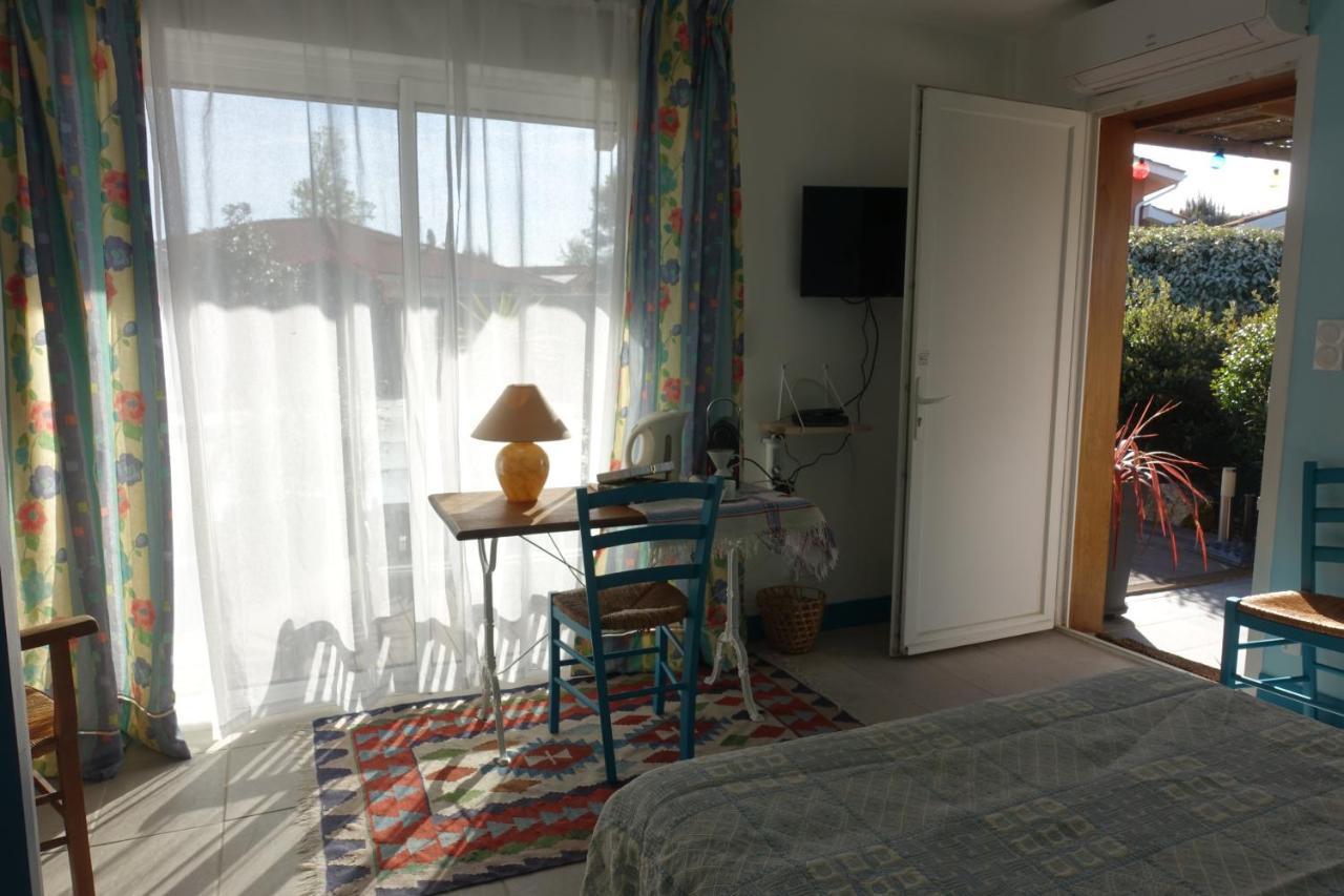 L Annexe Bed & Breakfast Бискарос Екстериор снимка